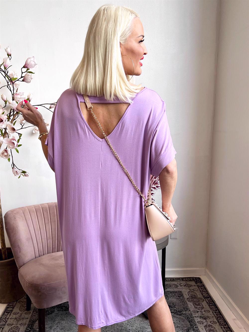 Ella Dress - Kjole med hul i ryggen